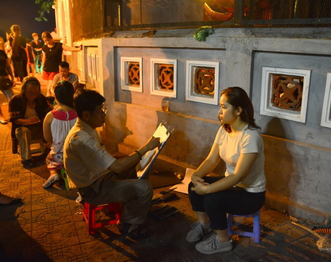Photograph the creative allure of Hanoi’s nightlife